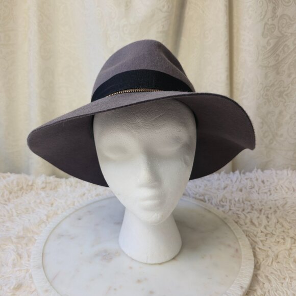 C.C Exclusives 100% Wool Hat, Size M/L - Picture 5 of 13